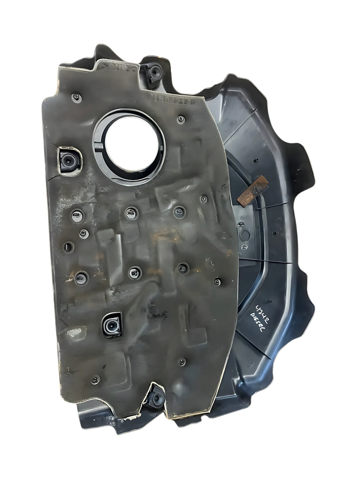 Replacement Engine Cover for Range Rover Parts, designed for durability and optimal engine protection