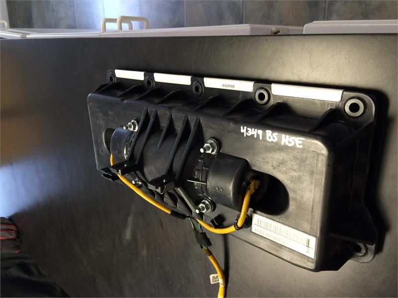 2007-2012 Range Rover air bag replacement part with wiring and connectors for safety system