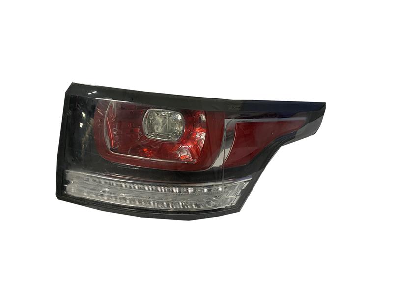 Range Rover Tail Light in red and clear lens for rear vehicle lighting replacement