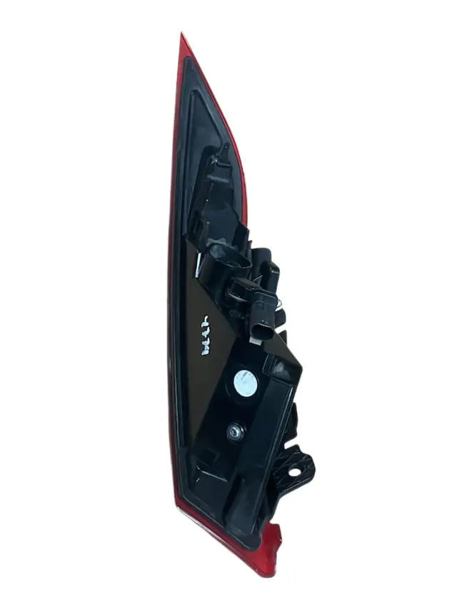Roverland Parts Indicator Light Right Rear in red and black housing for vehicle replacement