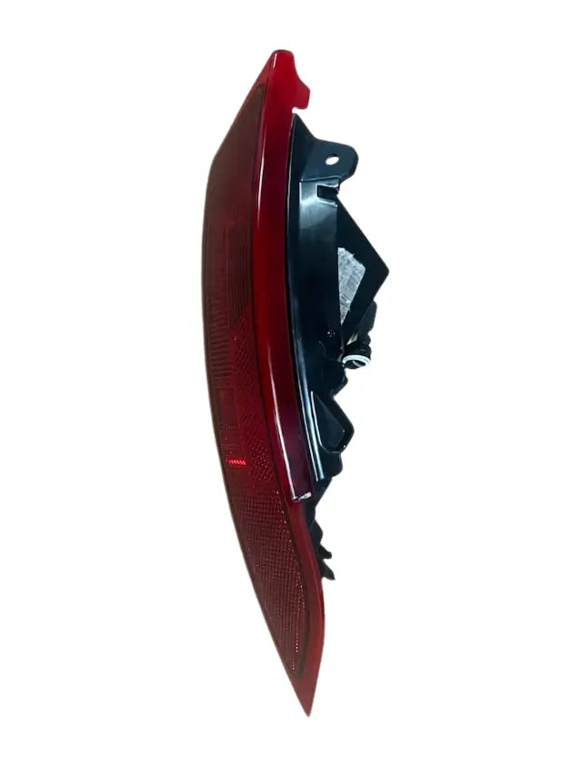 Roverland Parts Indicator Light Right Rear in red and black housing for vehicle replacement