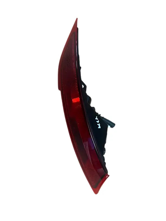 Roverland Parts Indicator Light Right Rear in red for vehicle safety and signaling