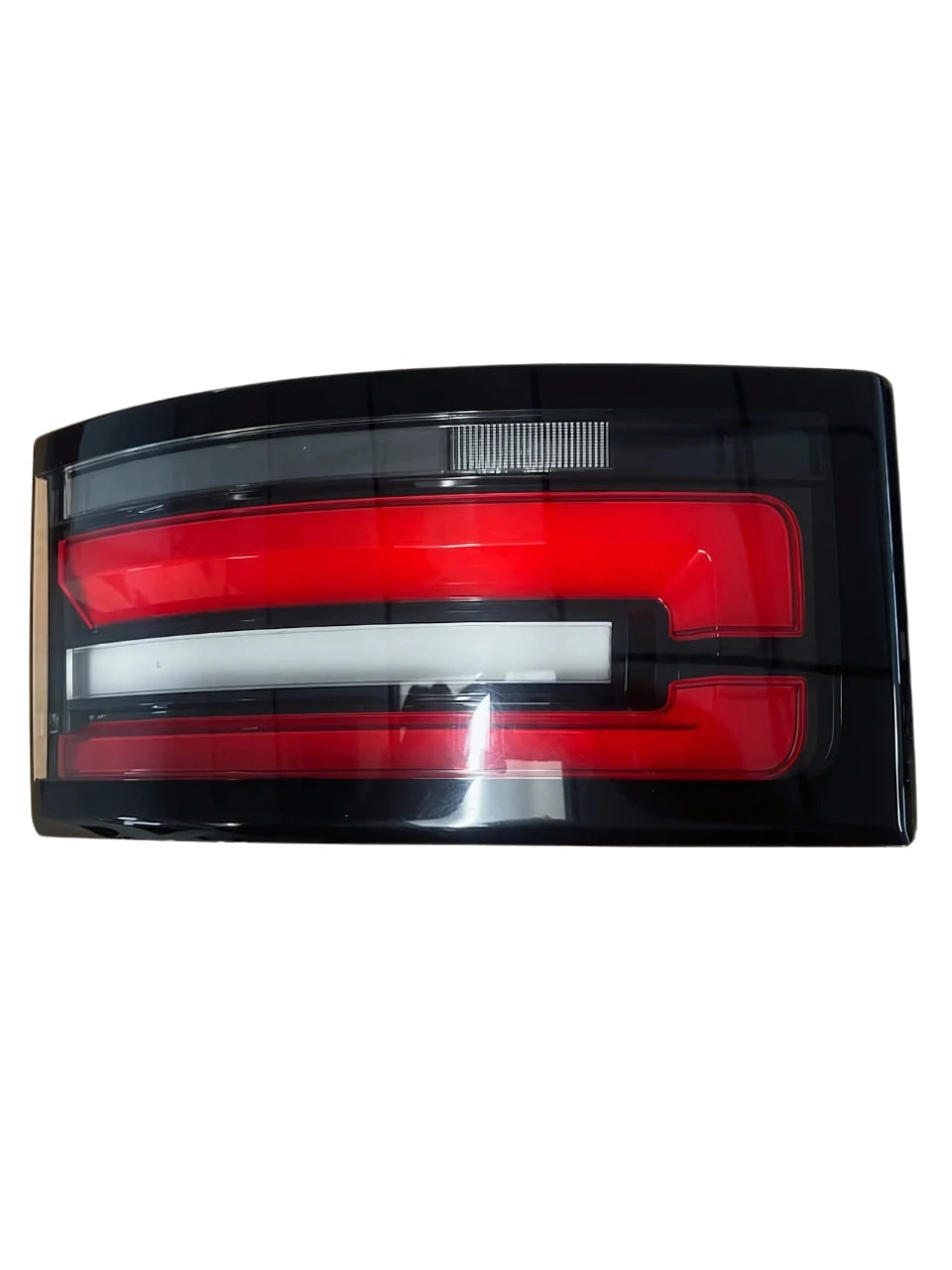 Roverland Parts Tail Light Right with red and white lens for vehicle rear lighting