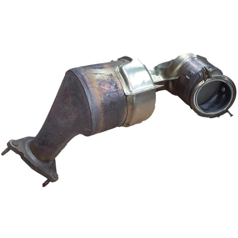 Land Rover Discovery Sport Parts catalytic converter with metal casing and connecting flanges