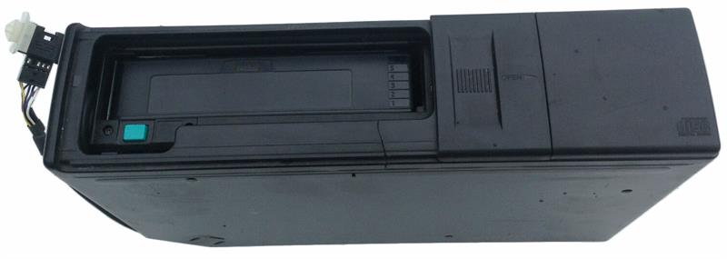 Land Rover Discovery Parts CD Changer unit with connectors and black casing