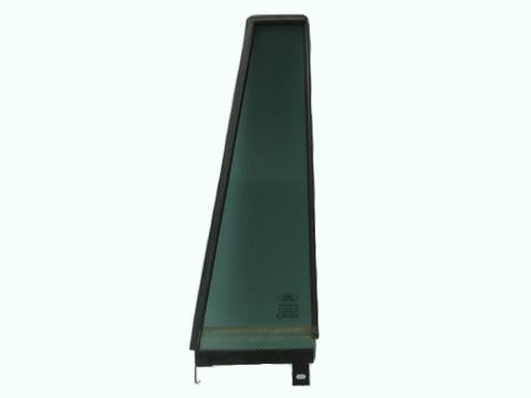 Discovery II Rear Door Fixed Vent Glass in green tint for ventilation and durability