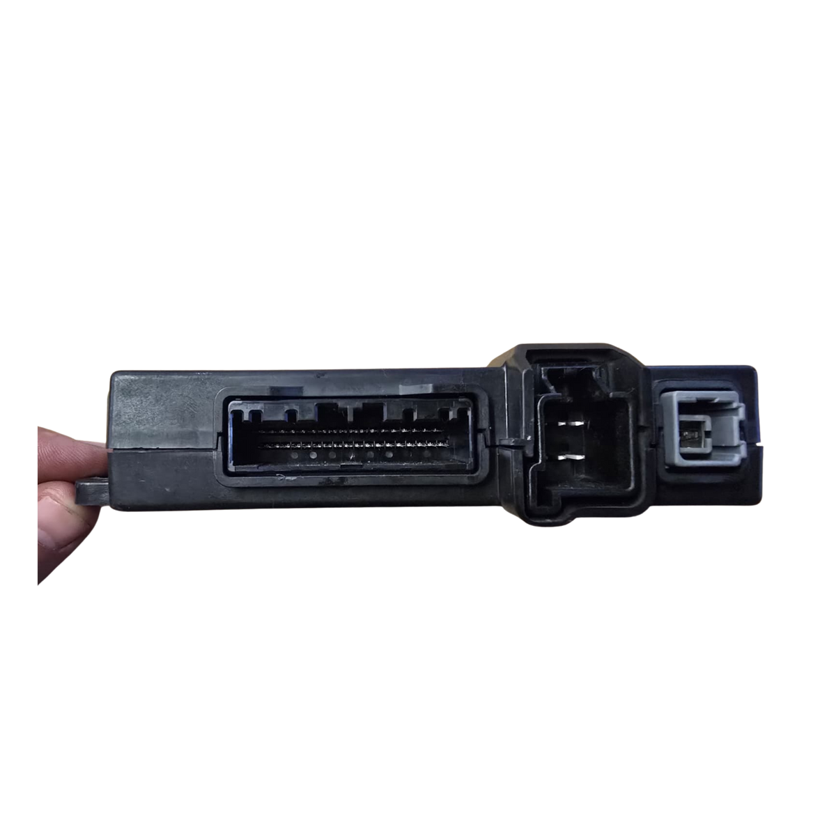 Roverland Parts Display Connector Module for Enhanced Vehicle Electronics Integration