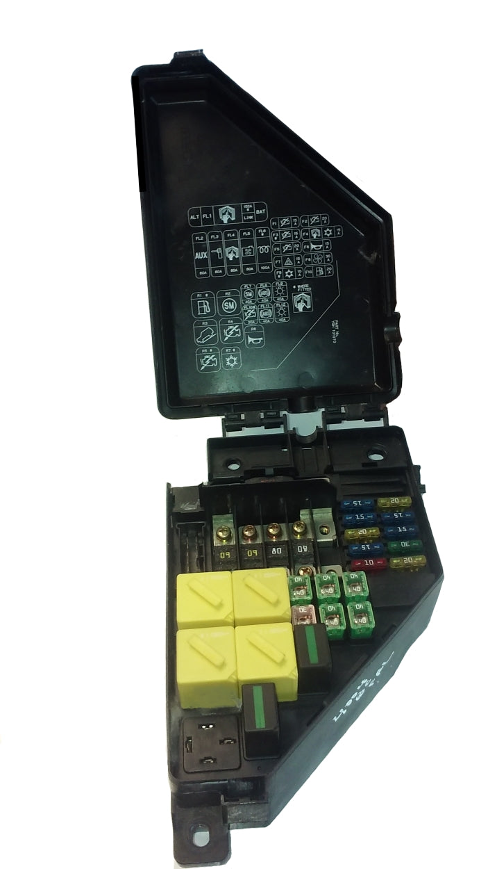 Freelander Parts fuse box for Engine Compartment with relays and fuses in black casing