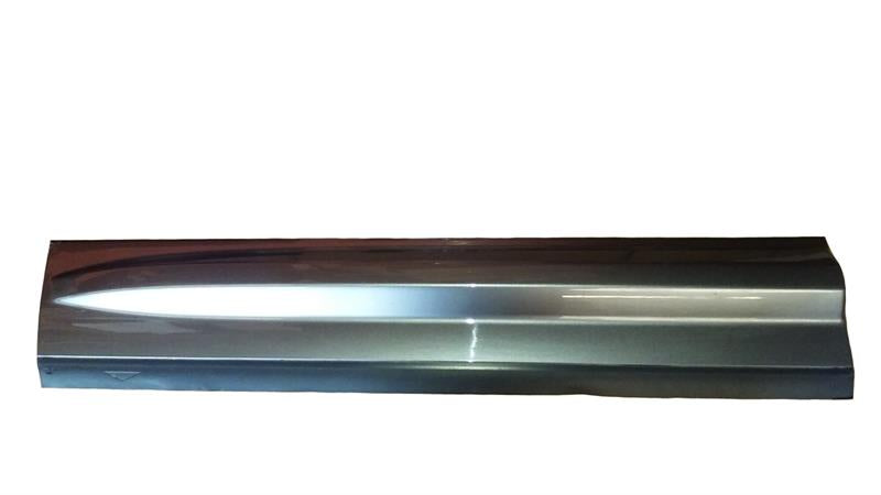 Range Rover LR2 Parts exterior moulding in silver for vehicle body trim replacement