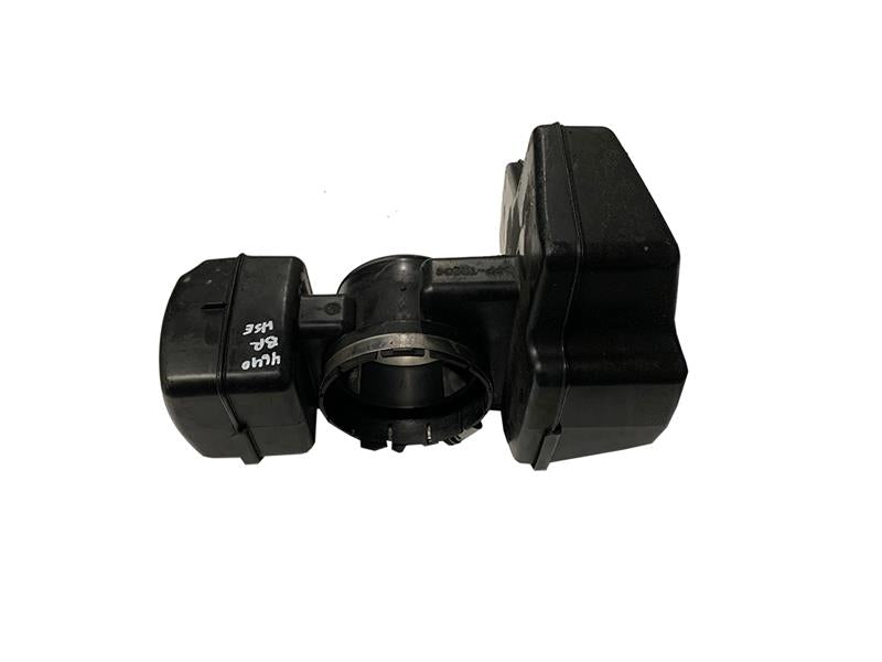 Range Rover Air Duct part in black plastic for vehicle ventilation system replacement