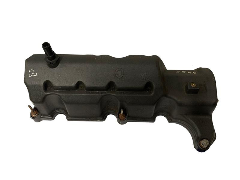 Black LR3 Valve Cover engine part for LR3 and LR4 models with mounting points