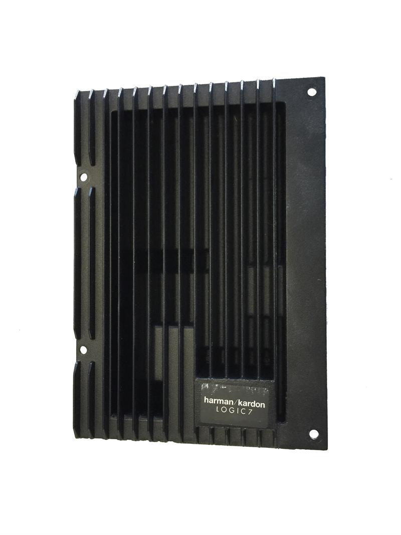 Range Rover LR3 and LR4 Parts Harman Kardon Logic7 Amplifier with black heat sink design