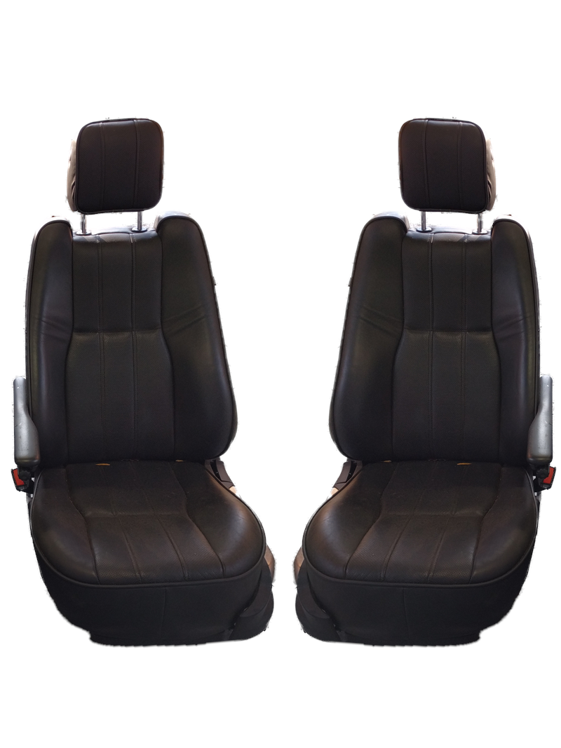 Black leather heated front seats for Range Rover with headrests and detailed stitching