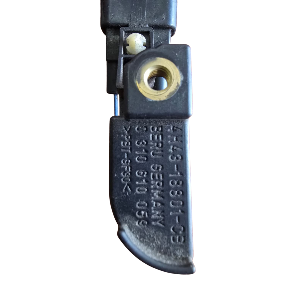 Roverland Parts Ignition Component with Durable Design for Reliable Engine Performance