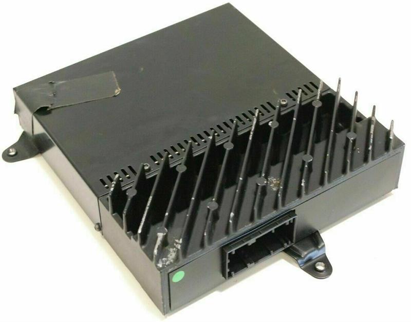 Discovery Land Rover amplifier XQK000010 for enhanced audio performance in vehicles