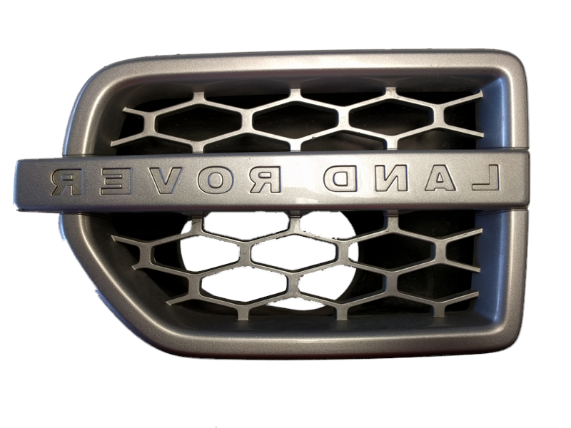 Front grille part for Land Rover LR3 and LR4 with black honeycomb pattern and silver trim