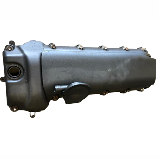 Land Rover LR3 and LR4 black metal valve cover for engine protection and sealing