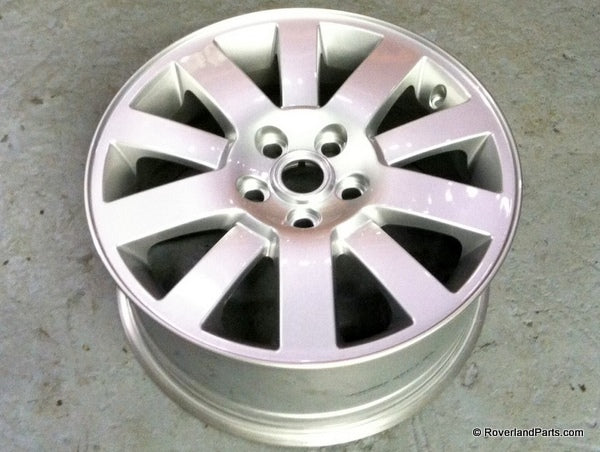 OEM LR3 18 inch wheel in silver alloy for LR3 and LR4 vehicle parts