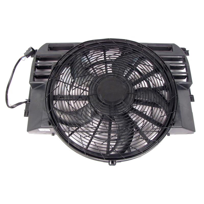 Range Rover AC condenser fan 2003-2005 replacement part in black plastic with electric connector