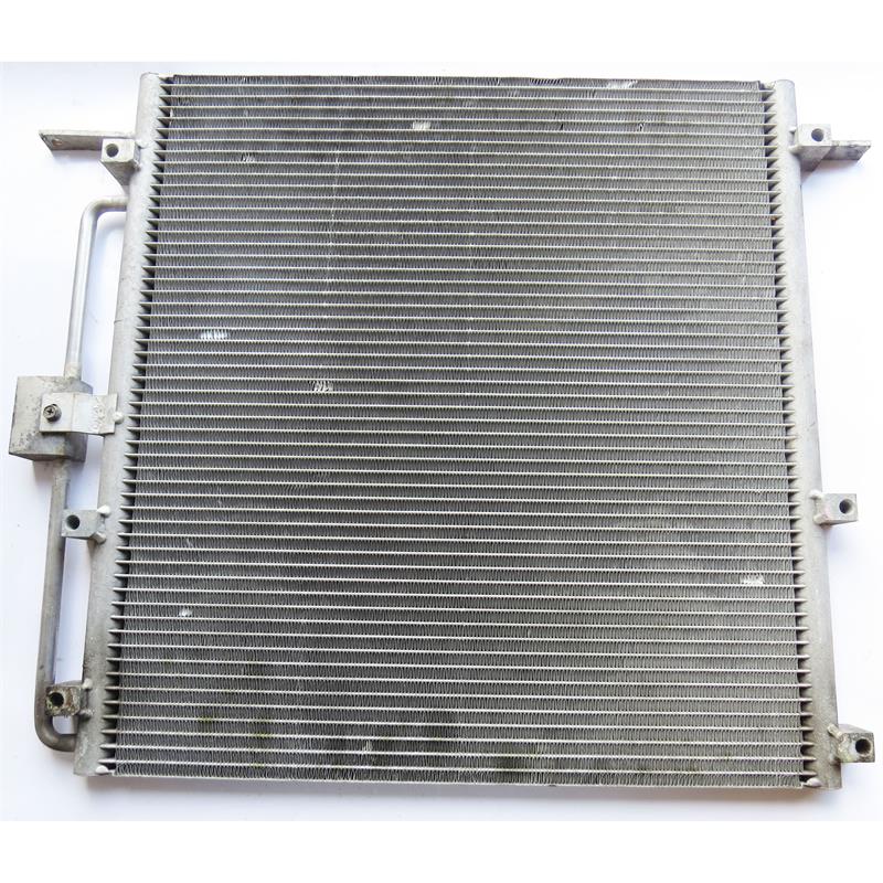 Range Rover AC Condenser for Efficient Cooling and Air Conditioning System Replacement