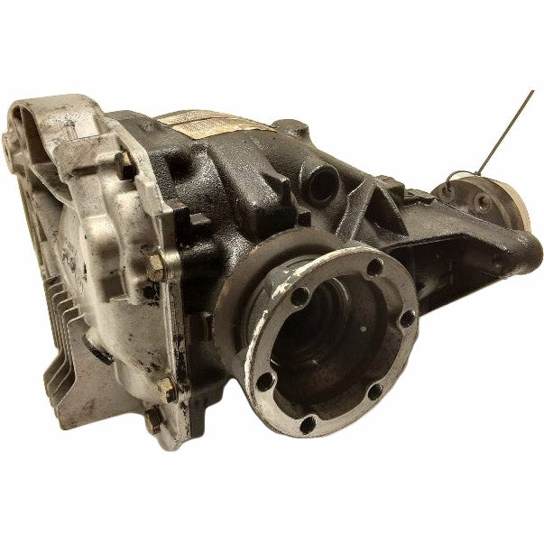 2003-2005 Range Rover HSE differential assembly black and metal automotive part for drivetrain