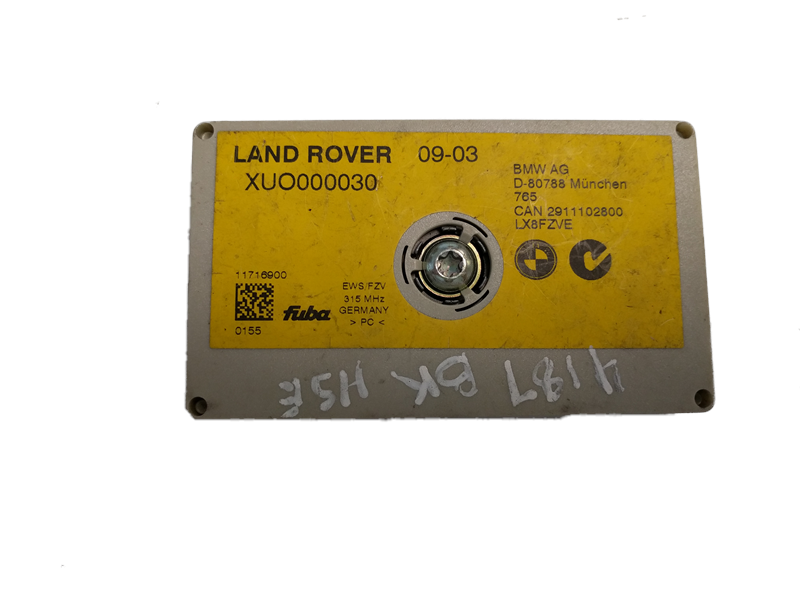 Range Rover HSE electronic control module with yellow label and part number XU0000030