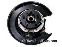 Range Rover hub knuckle assembly with protective dust shield for secure wheel attachment