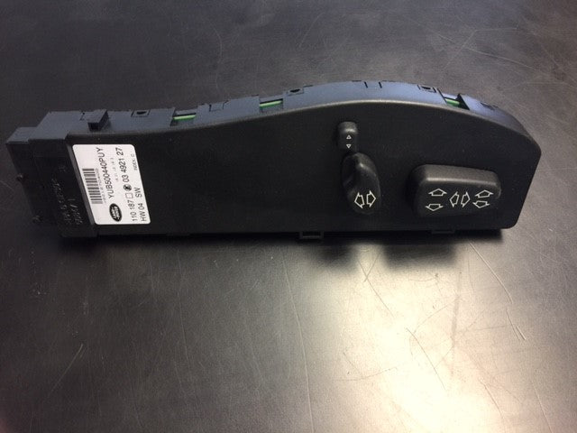 Range Rover parts black control panel with window switch and mirror adjustment switch