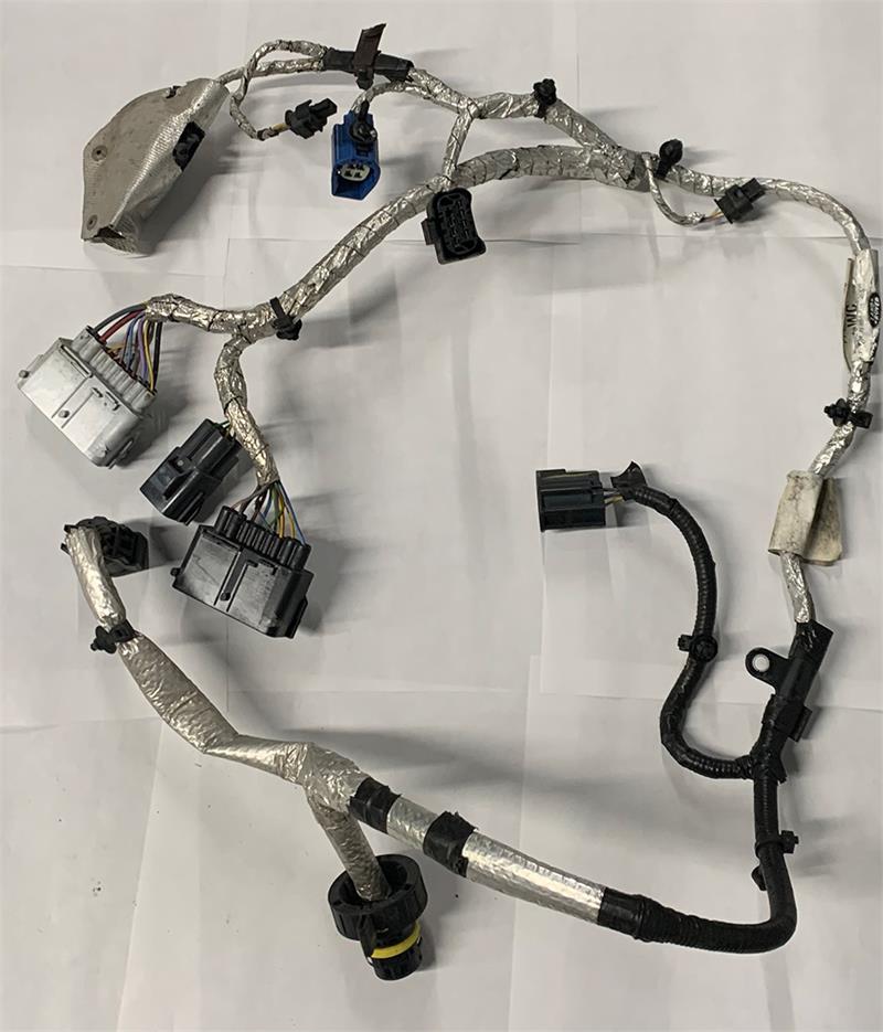 Transfer Case Wiring Harness for Range Rover with multiple connectors and wrapped protective insulation